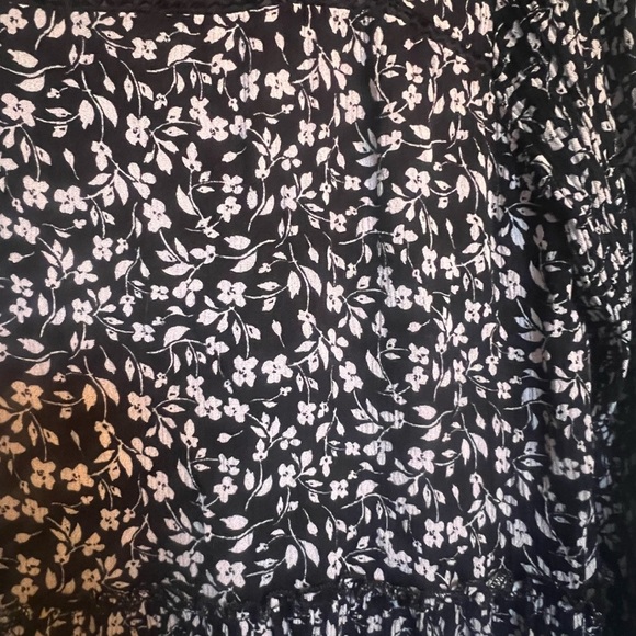 Long sleeve floral dress‎ size small - Picture 5 of 7